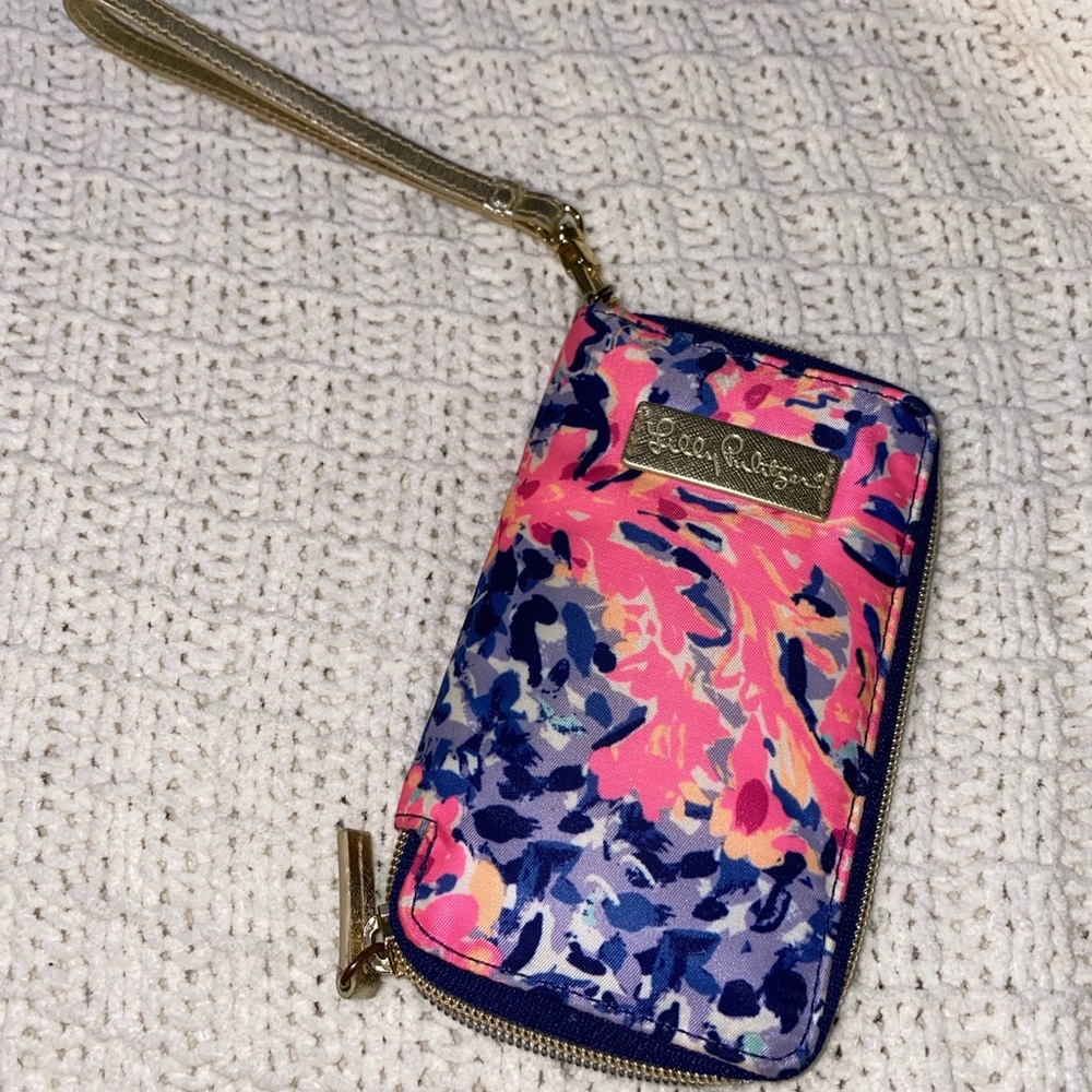 Lily Pulitzer wristlet wallet/phone holder